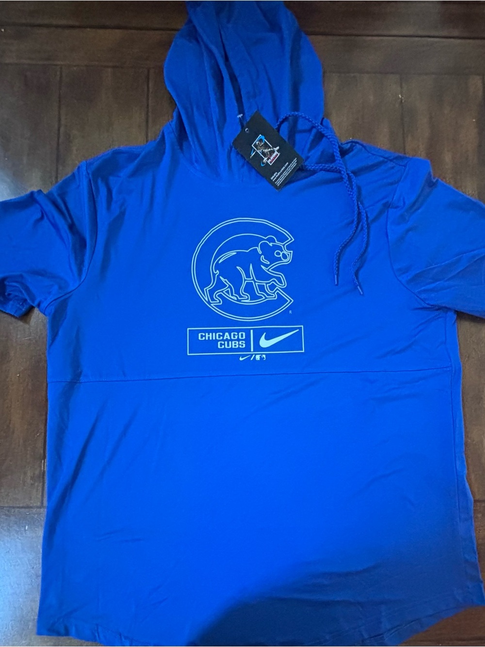 Chicago Cubs— Dri Fit Short Sleeved Hoodie — Size XL NWT